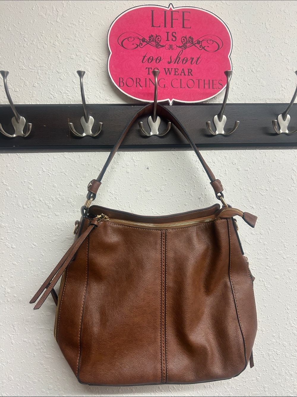 Elegant Brown Leather Shoulder Bag with Single Handle